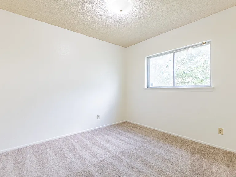8127 Babe Ruth St — Photo 23