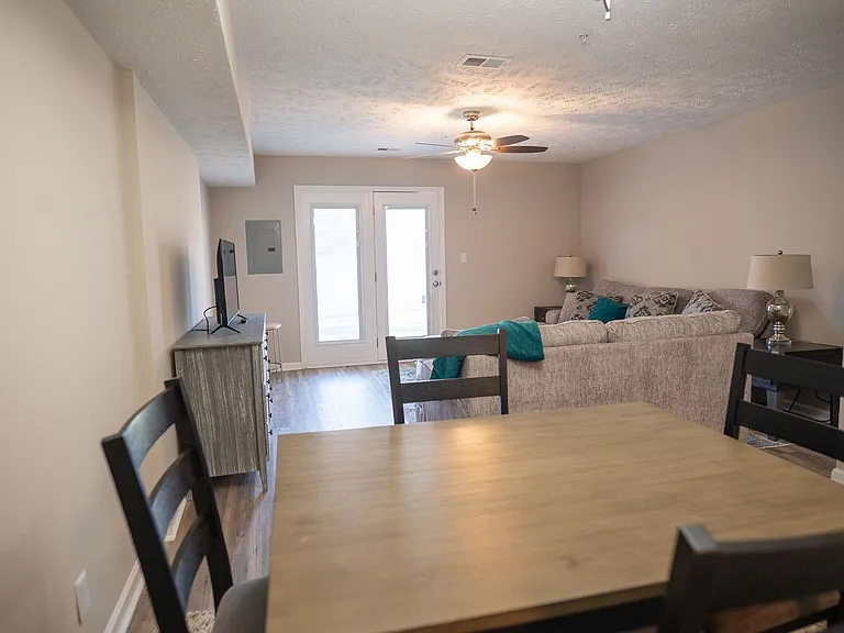 Carolina Place — Photo 8