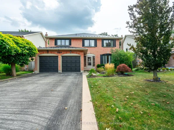 2064 Trillium Ct, Burlington, ON L7M 2S6