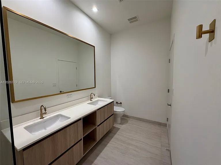 77 SE 5th St #407 — Photo 12