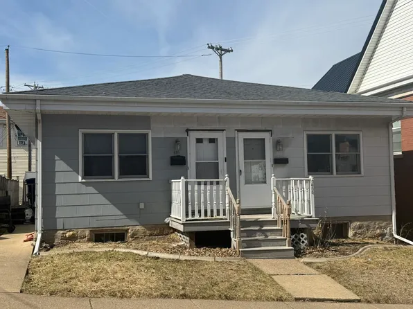 491-493 Burch St, Dubuque, IA 52001