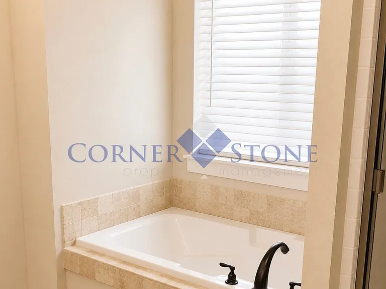 346 E Producer Dr — Photo 12