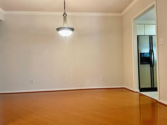3rd image of 4144 SW Greystone Way #505