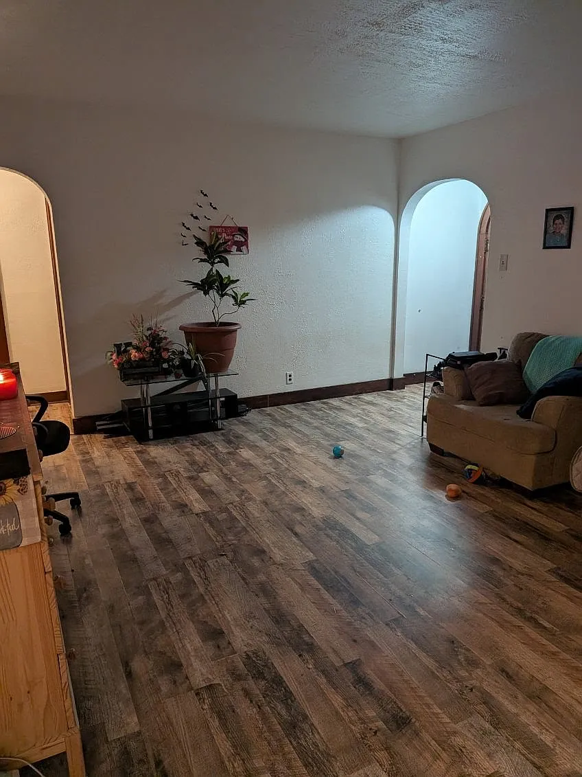 15 Sherwood Frst — Photo 2