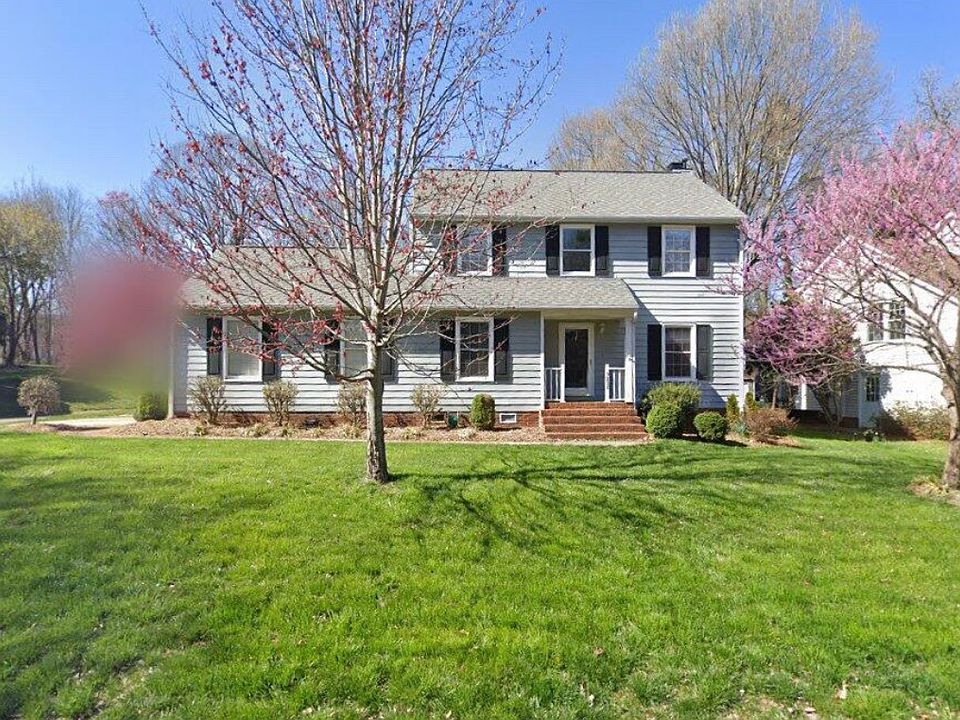 1st image of 9228 Pebble Creek Way