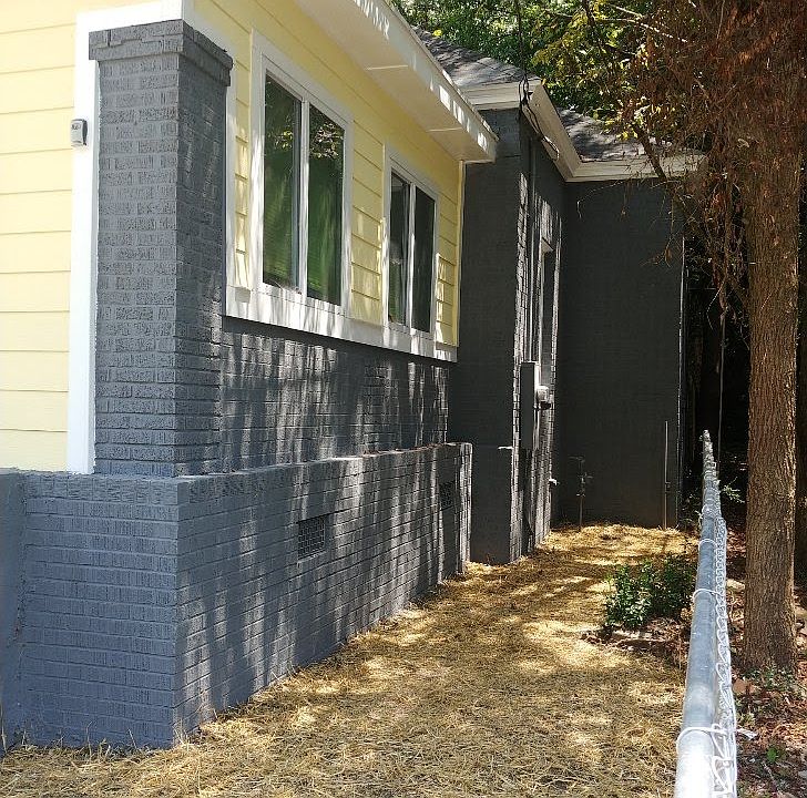 2nd image of 870 Coleman St SW