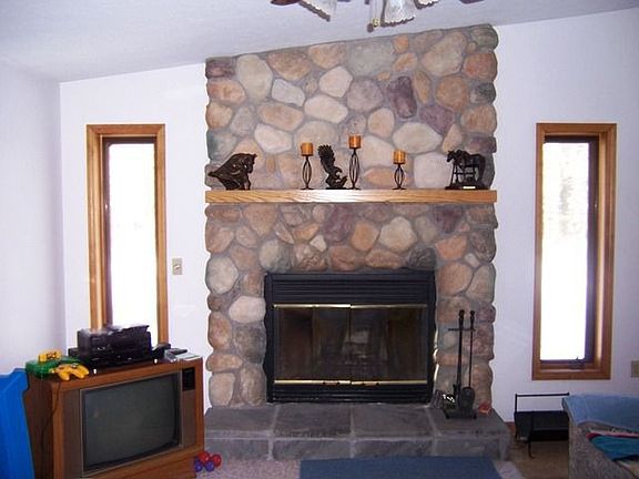 Floor to ceiling fireplace