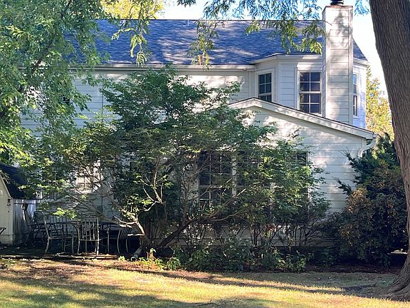 2nd image of 1729 Central Ave