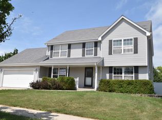 7970 W Glenbrook Rd, Milwaukee, WI 53223