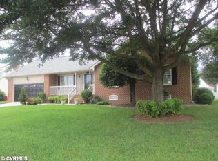 105 Honeycreek Ct, Colonial Heights, VA 23834