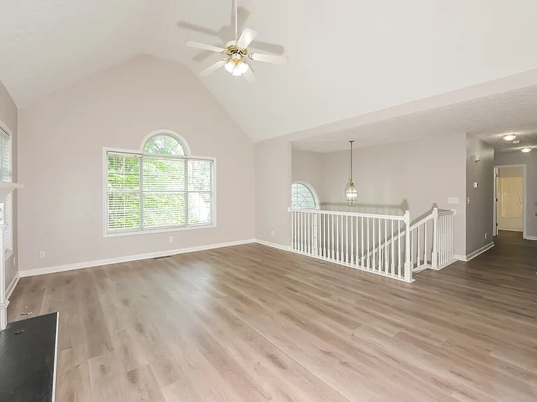 9385 Eagles Landing Dr — Photo 5