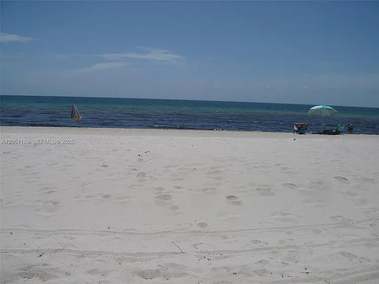 3300 N Surf Rd #9A — Photo 2