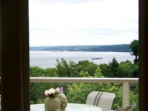 3rd image of 10808 Colvos Dr NW