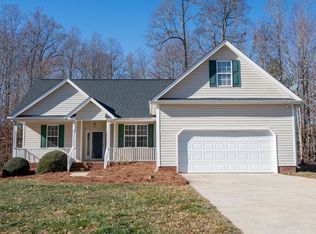 7100 Holly Glen Ct, Stokesdale, NC 27357
