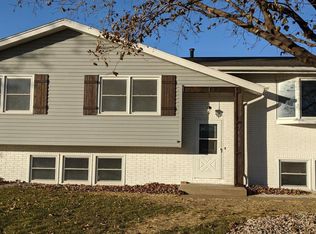 3413 Greenhills Pl, La Crosse, WI 54601