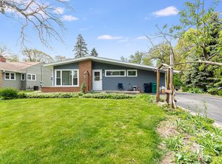 555 W Saint Charles Rd, Lombard, IL 60148