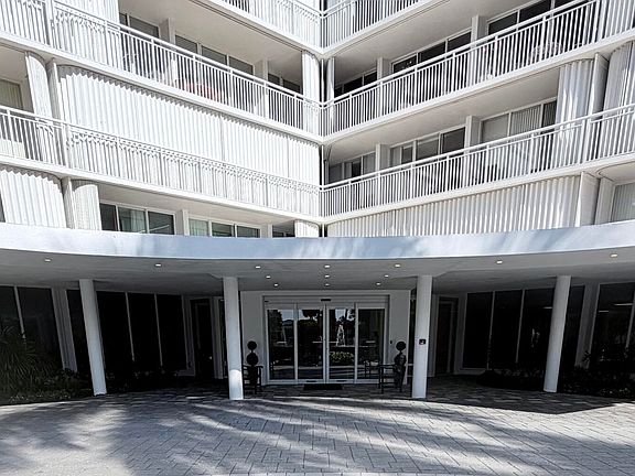 5th image of 3546 S Ocean Boulevard #516