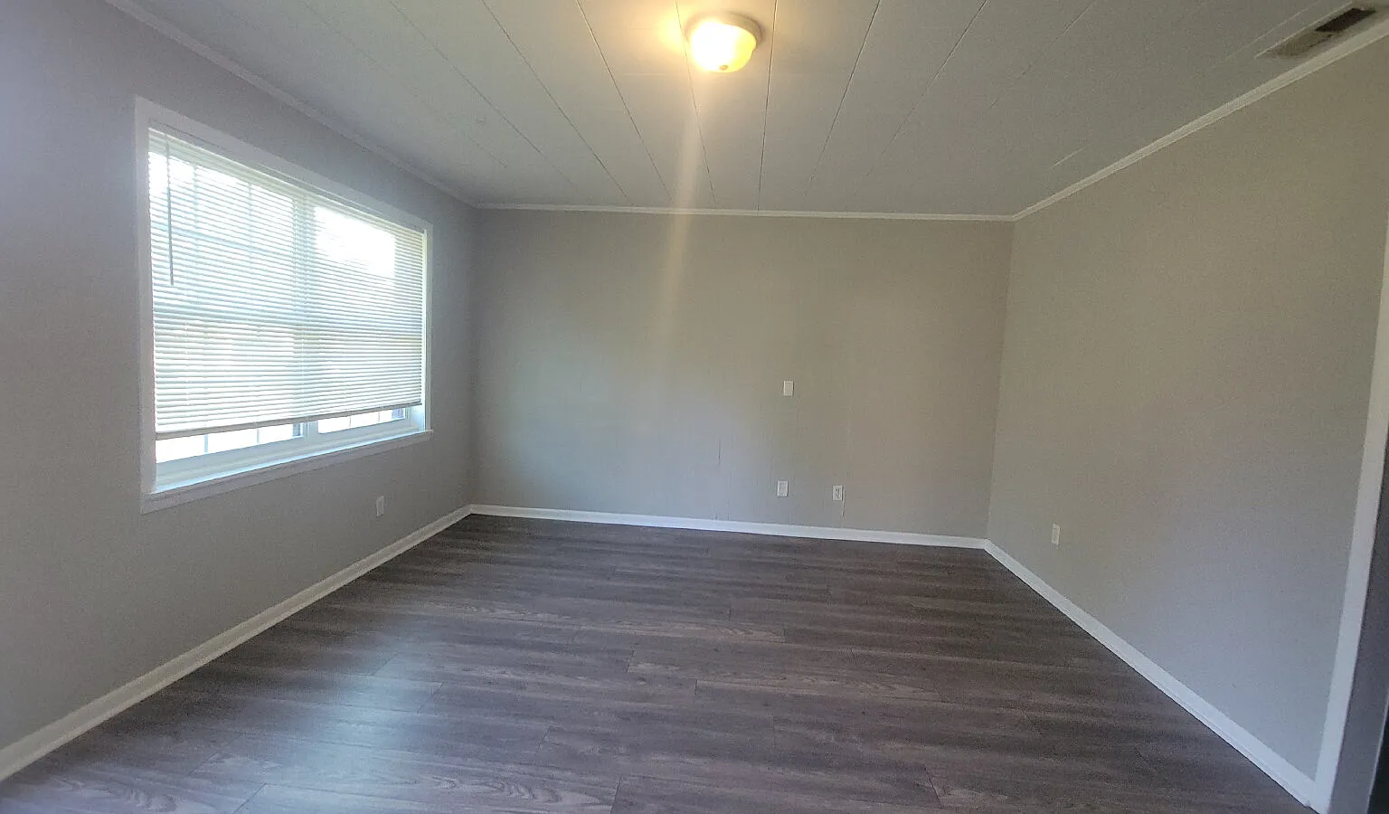 2 bed, 1.0 bath, 803 sqft, $875 — Photo 4