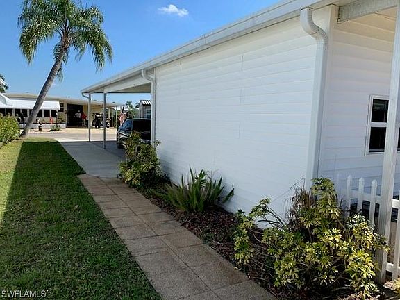 5th image of 458 Nicklaus Blvd