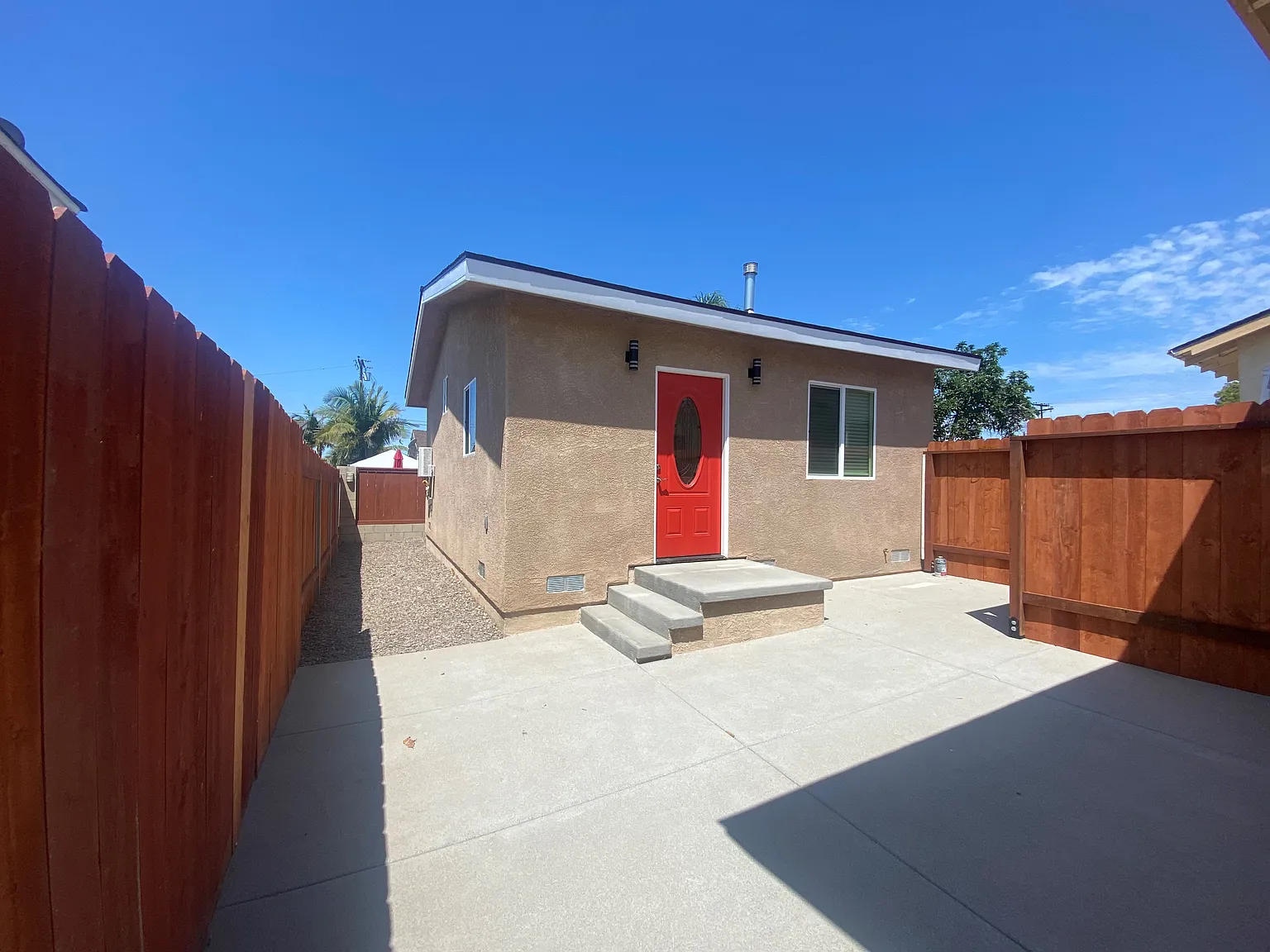 1 bed, 500 sqft, $2,000 — Photo 1