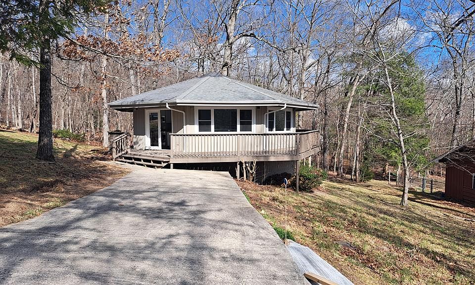 1st image of 117 Jasper Dr