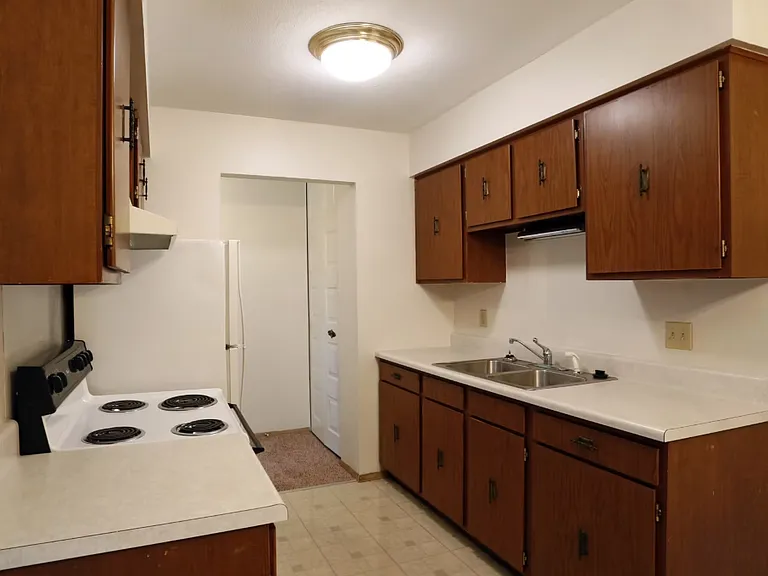 Eastwyck Apartments — Photo 5