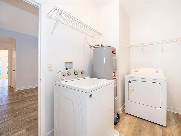 224 Emory Pl — Photo 23