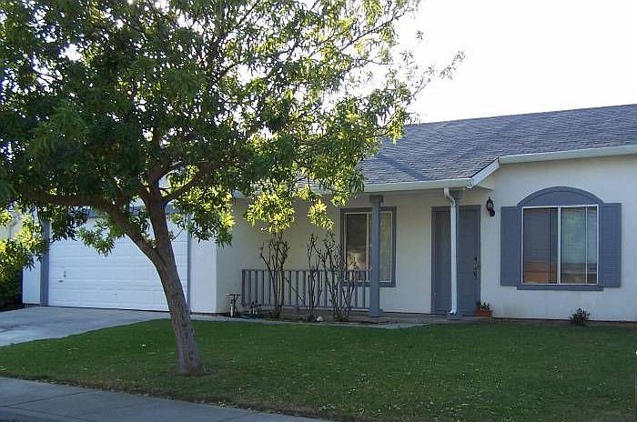 1017 Grackle Court
