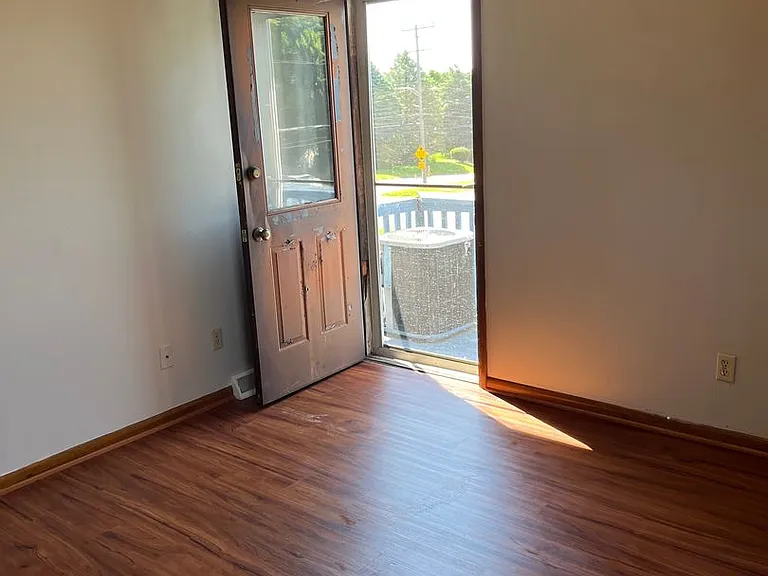 921 Russellton Rd — Photo 14