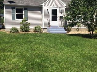 92 Arrowhead Dr, Rochester, NY 14624