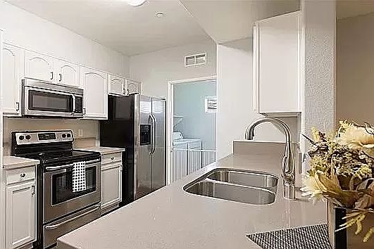 1st image of 41410 Juniper St Unit 521