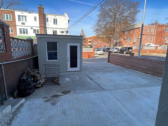 3rd image of 15065 77th Ave #1