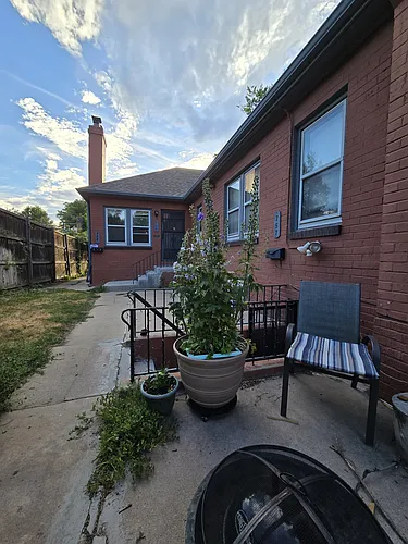 755 N Bellaire St Photo 1 755 N Bellaire St Photo 1