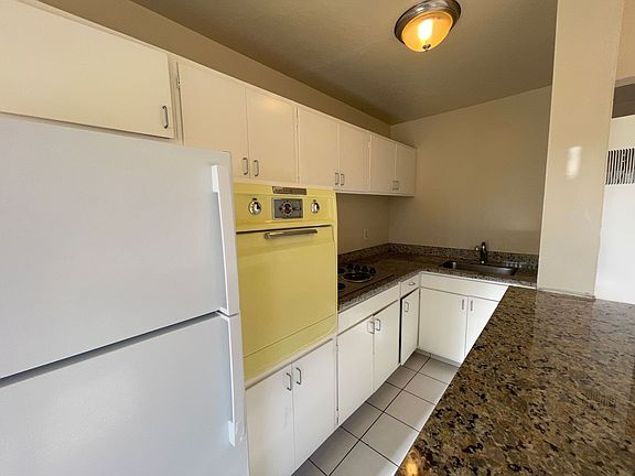 4th image of 345 N 6th St APT 9