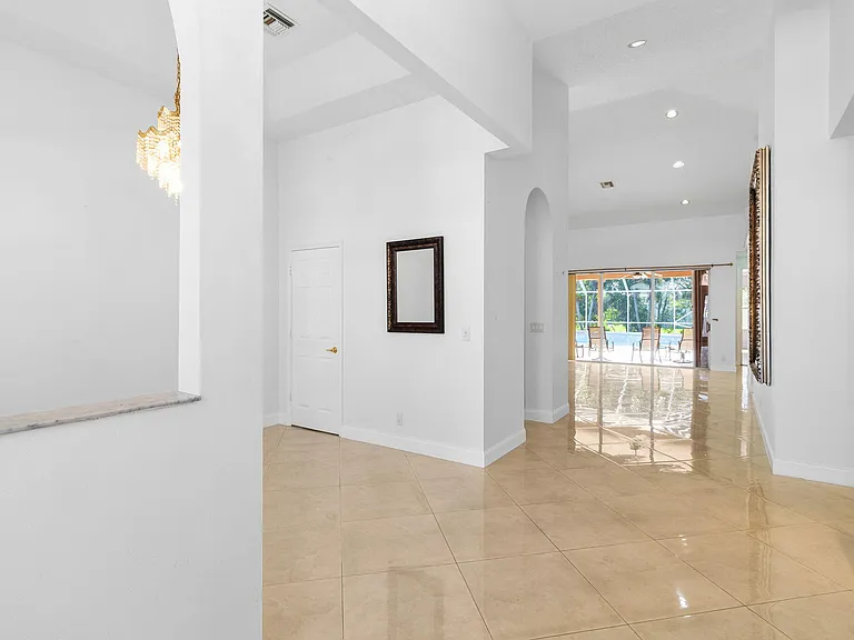 21698 Abington Ct — Photo 6