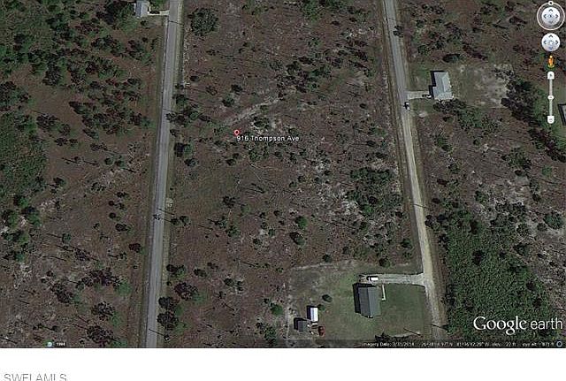 1st image of 916 Thompson Ave