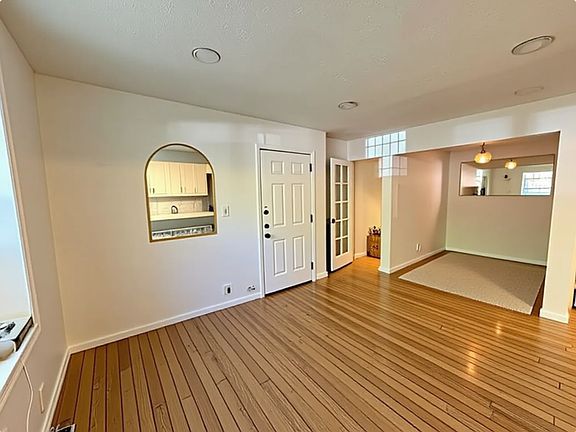 4th image of 238 Tompkins Ave #1C