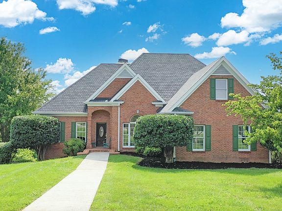 2nd image of 119 Crestland Cir