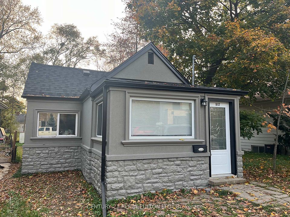 1st image of 912 Beechwood Ave
