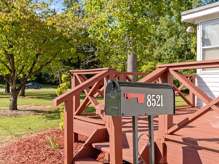 8521 Old Stage Rd — Photo 33