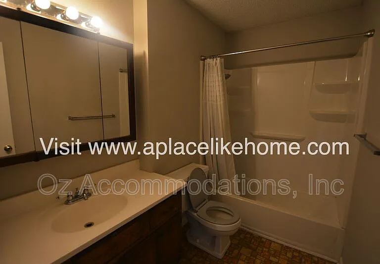 8201 Spring Valley Rd #13C — Photo 4