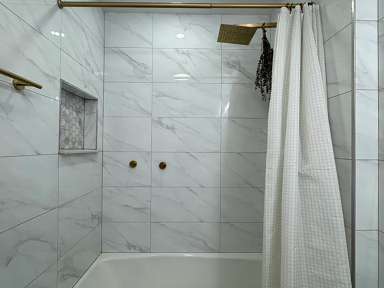 Full bathroom