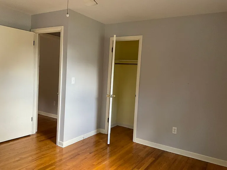 278 N Elm St — Photo 9