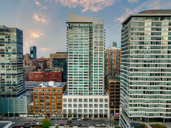 701 S Wells St APT 3105, Chicago, IL 60607