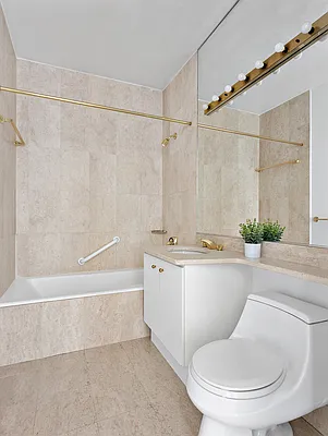 Rented by Cooper & Cooper Real Estate | media 7