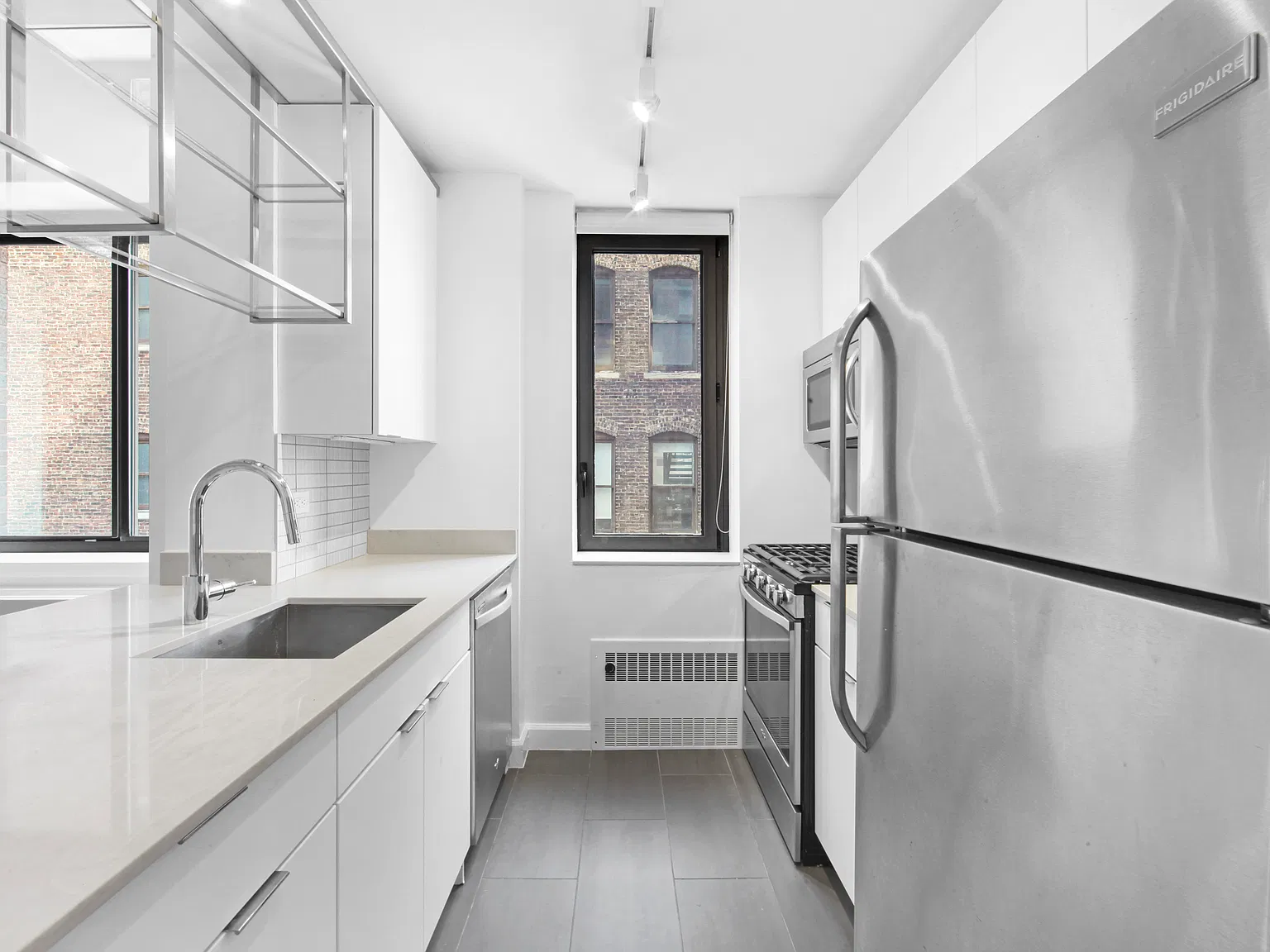 77 W 24th St — Photo 3