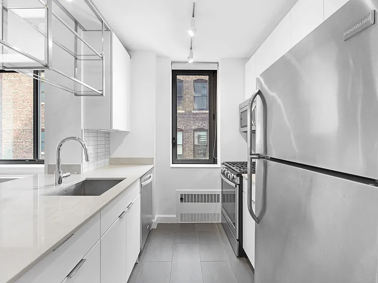77 W 24th St #16J — Photo 8