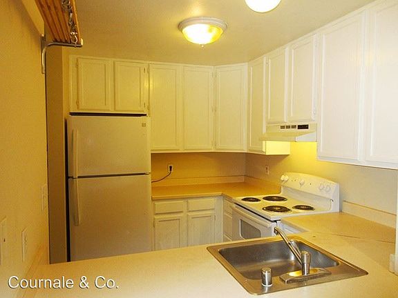 3rd image of 2250 24th St Unit 127