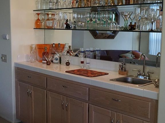 Wet bar