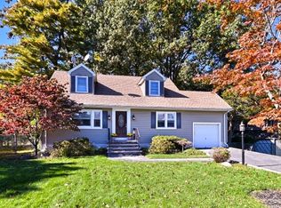11 Brookhill Pl, Little Falls, NJ 07424
